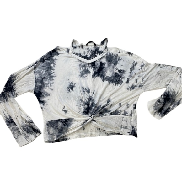 Shein Tie-Dye long sleeve‎ - Picture 1 of 5